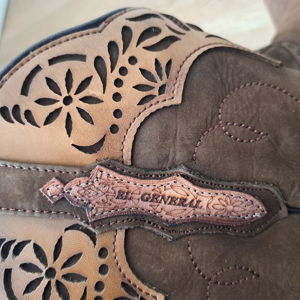 Cowboy Boots - Picture 4 of 5
